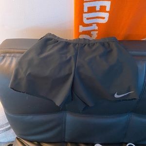 Mens Nike shorts 5”